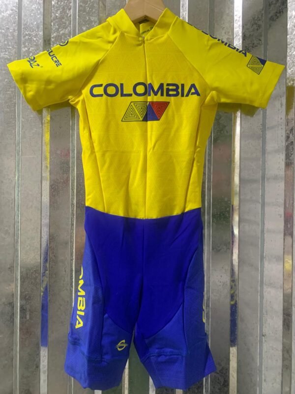 Imagen de WhatsApp 2025-04-05 a las 15.19.35_de011f73 Uniforme Spaz Colombia Talla 10-S-M