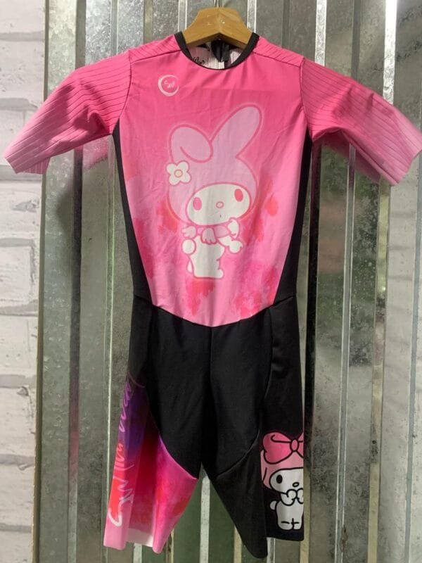 WhatsApp Image 2025-06-04 at 5.35.07 PM (1) Uniforme Surim Wear My Melody Talla 6